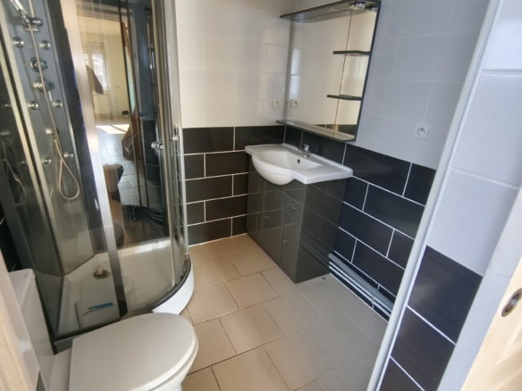 CALAIS-Maison 2 chambres-50m²